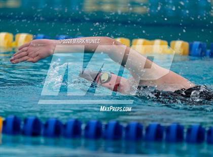 Thumbnail 2 in Franklin vs Cosumnes Oaks photogallery.