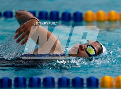 Thumbnail 2 in Franklin vs Cosumnes Oaks photogallery.