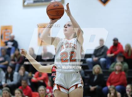 Thumbnail 3 in Circleville @ Amanda-Clearcreek photogallery.