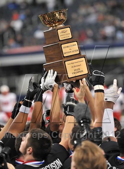 Thumbnail 3 in Guyer vs. Georgetown (UIL 4A Division 1 Final) photogallery.