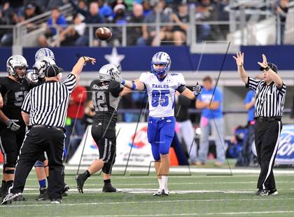 Thumbnail 1 in Guyer vs. Georgetown (UIL 4A Division 1 Final) photogallery.