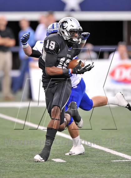 Thumbnail 1 in Guyer vs. Georgetown (UIL 4A Division 1 Final) photogallery.