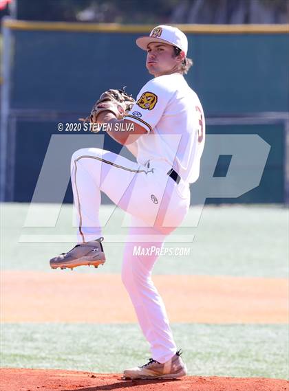 Thumbnail 2 in 22nd Annual Point Loma Varsity Alumni Game photogallery.