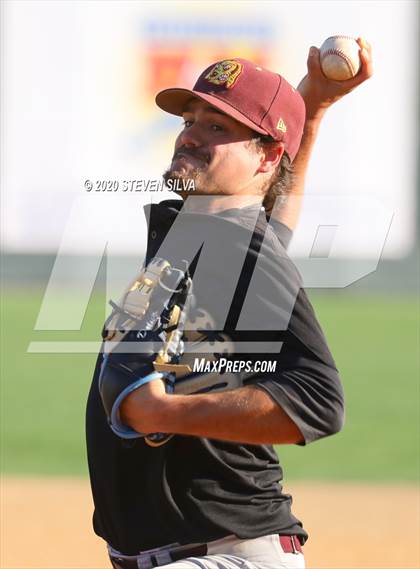 Thumbnail 1 in 22nd Annual Point Loma Varsity Alumni Game photogallery.