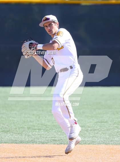 Thumbnail 2 in 22nd Annual Point Loma Varsity Alumni Game photogallery.
