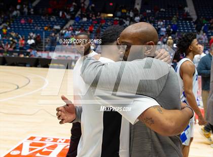 Thumbnail 3 in McIntosh County Academy vs Savannah (GHSA A-D2 Championship) photogallery.