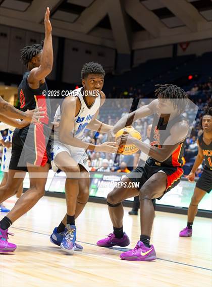Thumbnail 3 in McIntosh County Academy vs Savannah (GHSA A-D2 Championship) photogallery.