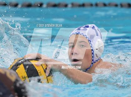 Thumbnail 2 in Francis Parker vs. Rancho Bernardo (CIF SDS D2 Quarterfinal) photogallery.