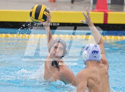 Thumbnail 2 in Francis Parker vs. Rancho Bernardo (CIF SDS D2 Quarterfinal) photogallery.