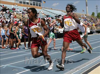 Thumbnail 2 in NCHSAA 4A State Championships (Boys Track Events) photogallery.
