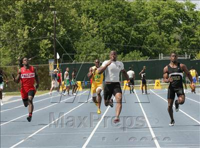 Thumbnail 1 in NCHSAA 4A State Championships (Boys Track Events) photogallery.