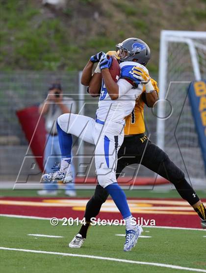 Thumbnail 1 in El Capitan vs. Rancho Bernardo (CIF SDS D2 Final) photogallery.