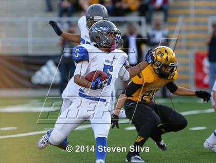 Thumbnail 3 in El Capitan vs. Rancho Bernardo (CIF SDS D2 Final) photogallery.