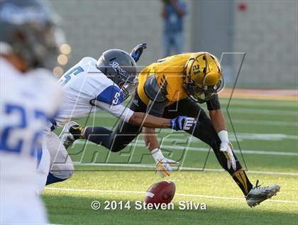 Thumbnail 3 in El Capitan vs. Rancho Bernardo (CIF SDS D2 Final) photogallery.