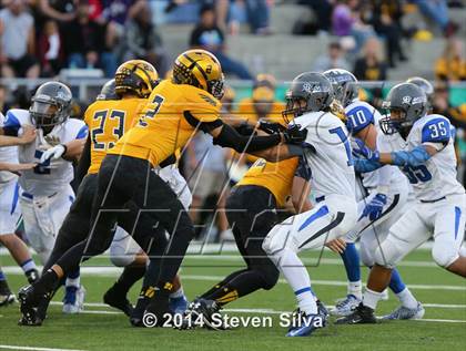 Thumbnail 3 in El Capitan vs. Rancho Bernardo (CIF SDS D2 Final) photogallery.