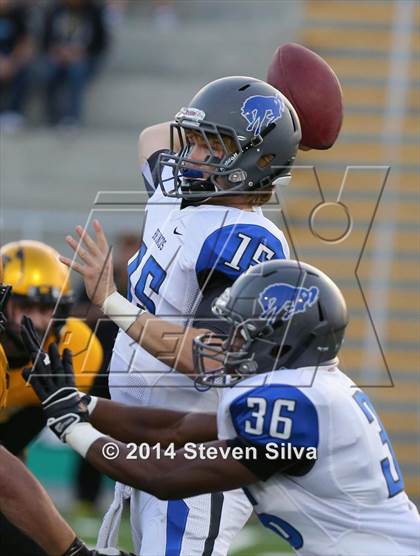 Thumbnail 3 in El Capitan vs. Rancho Bernardo (CIF SDS D2 Final) photogallery.