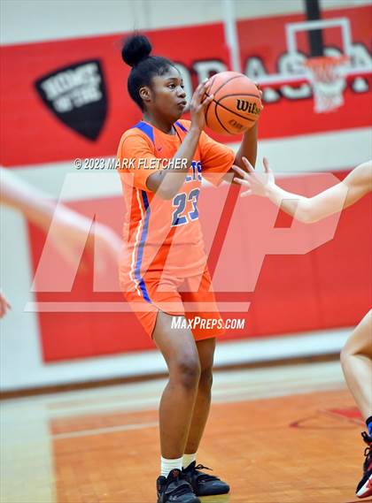 Thumbnail 2 in Millville vs. Kingsway photogallery.