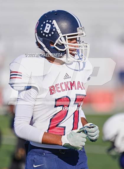 Thumbnail 1 in Beckman @ Portola photogallery.
