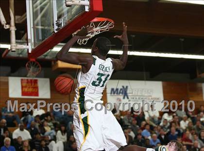 Thumbnail 3 in St. Patrick vs. Ironwood Ridge (MaxPreps Holiday Classic) photogallery.