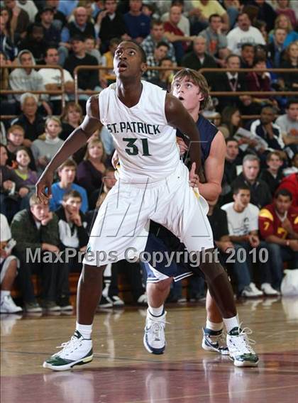 Thumbnail 2 in St. Patrick vs. Ironwood Ridge (MaxPreps Holiday Classic) photogallery.