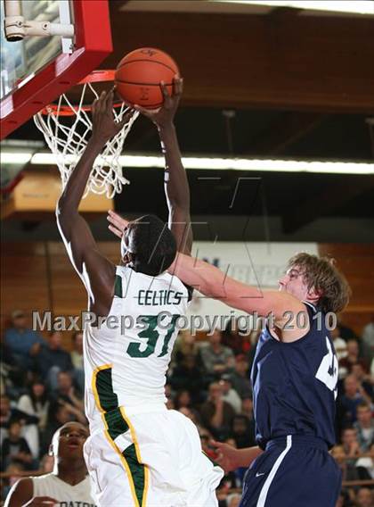 Thumbnail 3 in St. Patrick vs. Ironwood Ridge (MaxPreps Holiday Classic) photogallery.