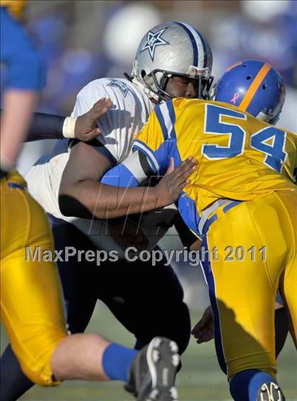 Thumbnail 3 in Hillhouse vs. Gilbert-Northwestern (CIAC Class M Semifinal) photogallery.