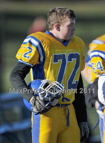 Thumbnail 1 in Hillhouse vs. Gilbert-Northwestern (CIAC Class M Semifinal) photogallery.
