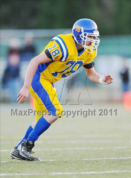 Thumbnail 2 in Hillhouse vs. Gilbert-Northwestern (CIAC Class M Semifinal) photogallery.