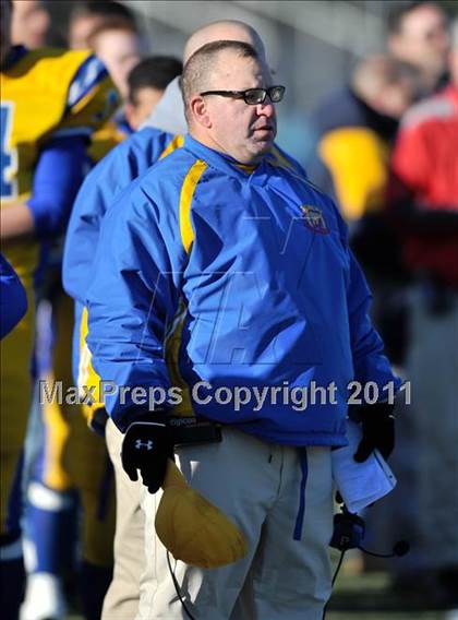 Thumbnail 2 in Hillhouse vs. Gilbert-Northwestern (CIAC Class M Semifinal) photogallery.