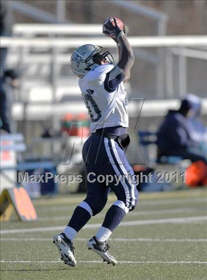 Thumbnail 3 in Hillhouse vs. Gilbert-Northwestern (CIAC Class M Semifinal) photogallery.