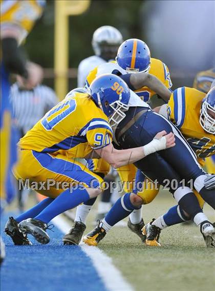 Thumbnail 2 in Hillhouse vs. Gilbert-Northwestern (CIAC Class M Semifinal) photogallery.