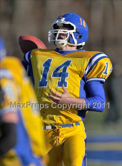 Thumbnail 1 in Hillhouse vs. Gilbert-Northwestern (CIAC Class M Semifinal) photogallery.