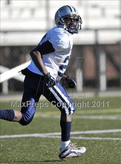Thumbnail 1 in Hillhouse vs. Gilbert-Northwestern (CIAC Class M Semifinal) photogallery.