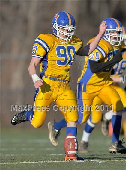 Thumbnail 3 in Hillhouse vs. Gilbert-Northwestern (CIAC Class M Semifinal) photogallery.