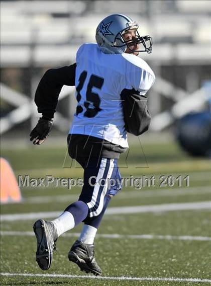 Thumbnail 3 in Hillhouse vs. Gilbert-Northwestern (CIAC Class M Semifinal) photogallery.