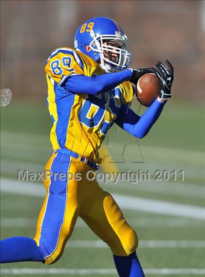Thumbnail 3 in Hillhouse vs. Gilbert-Northwestern (CIAC Class M Semifinal) photogallery.