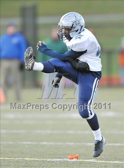 Thumbnail 1 in Hillhouse vs. Gilbert-Northwestern (CIAC Class M Semifinal) photogallery.