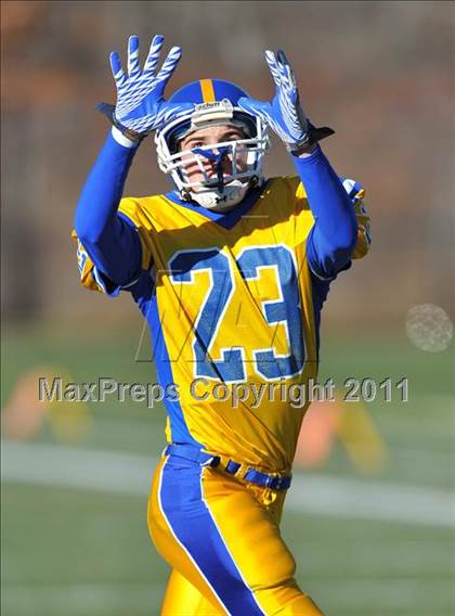 Thumbnail 2 in Hillhouse vs. Gilbert-Northwestern (CIAC Class M Semifinal) photogallery.
