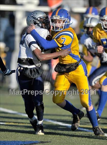 Thumbnail 3 in Hillhouse vs. Gilbert-Northwestern (CIAC Class M Semifinal) photogallery.