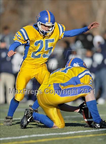 Thumbnail 3 in Hillhouse vs. Gilbert-Northwestern (CIAC Class M Semifinal) photogallery.