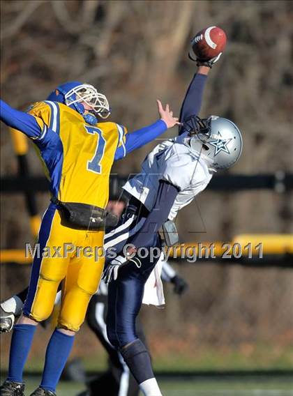 Thumbnail 2 in Hillhouse vs. Gilbert-Northwestern (CIAC Class M Semifinal) photogallery.