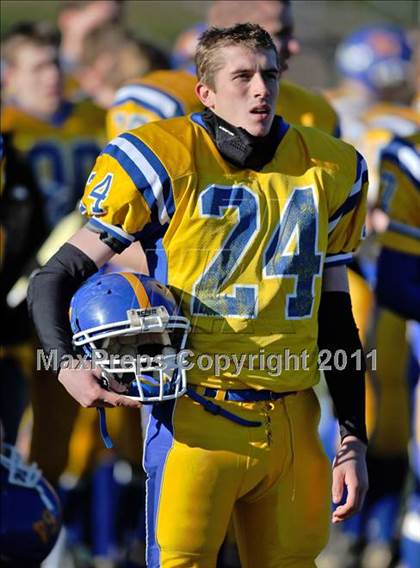 Thumbnail 3 in Hillhouse vs. Gilbert-Northwestern (CIAC Class M Semifinal) photogallery.