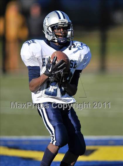 Thumbnail 3 in Hillhouse vs. Gilbert-Northwestern (CIAC Class M Semifinal) photogallery.