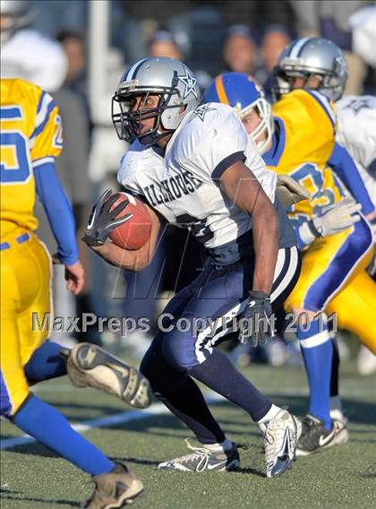 Thumbnail 1 in Hillhouse vs. Gilbert-Northwestern (CIAC Class M Semifinal) photogallery.