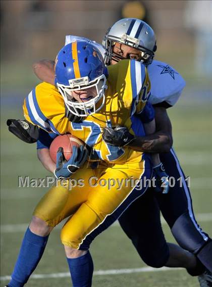 Thumbnail 3 in Hillhouse vs. Gilbert-Northwestern (CIAC Class M Semifinal) photogallery.