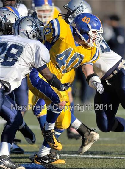 Thumbnail 1 in Hillhouse vs. Gilbert-Northwestern (CIAC Class M Semifinal) photogallery.