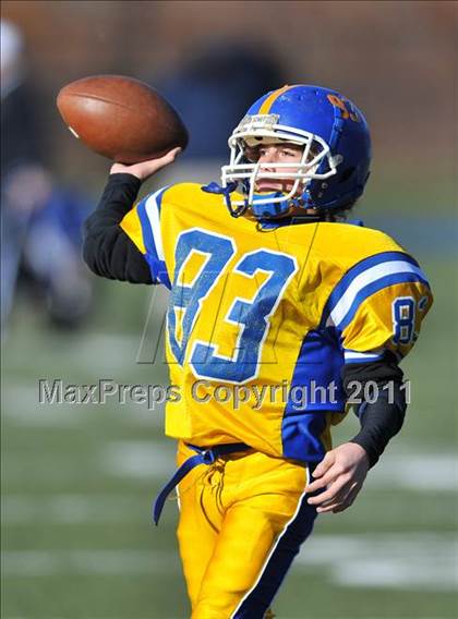 Thumbnail 2 in Hillhouse vs. Gilbert-Northwestern (CIAC Class M Semifinal) photogallery.