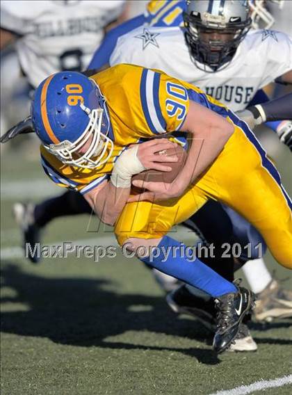 Thumbnail 3 in Hillhouse vs. Gilbert-Northwestern (CIAC Class M Semifinal) photogallery.