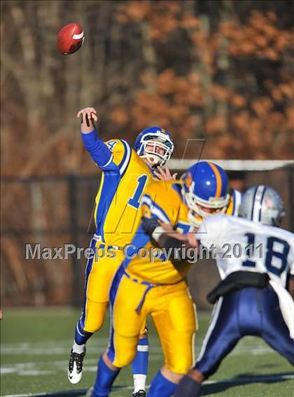 Thumbnail 1 in Hillhouse vs. Gilbert-Northwestern (CIAC Class M Semifinal) photogallery.