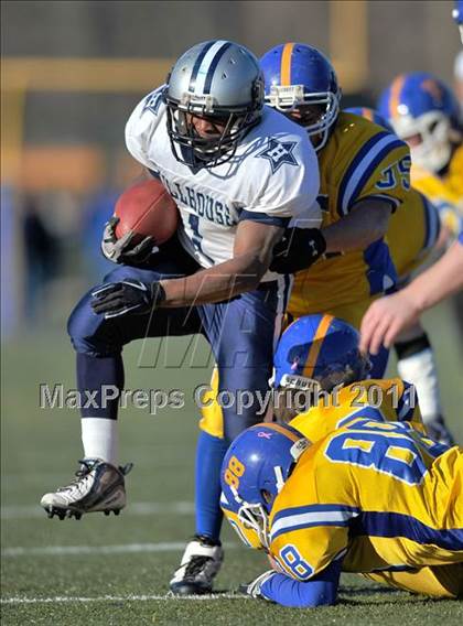 Thumbnail 1 in Hillhouse vs. Gilbert-Northwestern (CIAC Class M Semifinal) photogallery.